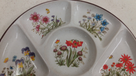 Fondue bord met bloemdecor 23 cm. / Fondue plate with flower decor 9.1 inch.