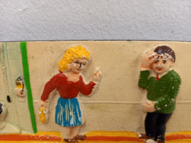 Spreukentegeltje  " Heren doe de bril omhoog de dames zitten ook graag droog " "