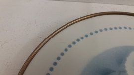 Schaal met blauwe kersen Delfts / Bowl with blue cherries Delfts
