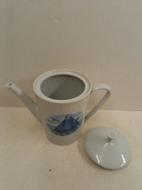 Bavaria koffie of theepot met scheepsafbeelding / Bavaria coffee or teapot with ship image