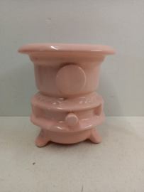 Mooie roze stoof 18.5 cm. / Beautiful pink stove 7.28 inch.