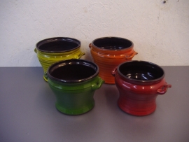 Speck Groen met oortjes 10 x 13 cm. / Green with handles 3.9 x 5.1 inch.