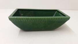 Een plantschaal in groen. / Planter in green.