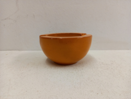1 asbak in oranje glazuur nr. 311 / 1 ashtray in orange glace number 311