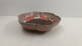 Strehla schaal met  bruin en oranje  / Strehla plate with brown and oranje