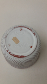 Bloempot in wit ribbel nummer 2045-2 Erica / Planter in white rib number 2045-2 Erica