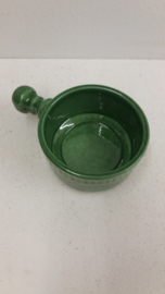 Oude sauskommetje in groen nr. 3528. / Old sauce bowl green nr. 3528