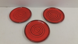Potterie de Graaf 3 schaaltjes in  rood  / Pottery de Graaf 3 little plates in red