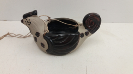 Hangpot in kip model / Hanging planter in chicken model