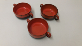 Oranje bruine soepkommen / Orange and brown soup bowls