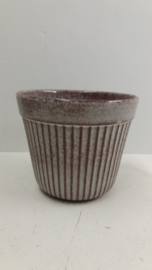 Mooi bloempotje van West-raven nr. 433A / Nice planter by West-raven nr. 433A