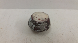 Bruin vaasje witte fatlava 3 cm. / Brown little vase white fatlava 1.18 inch.