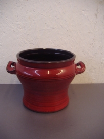 Speck Rood met oortjes 11 x 12 cm. / Red with handles 4.3 x 4.7 inch.