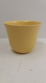 Gele bloempot in nummer 2117 / Yellow planter in number 2117
