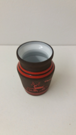 Mooi vaasje met een rood hertje / Nice vase with a red dear