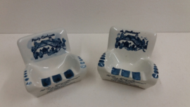 Set 7 stoeltjes asbakken Delfts blauw / Set 7 chair ashtrays Delfts blue