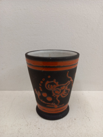 Mooi vaasje met een rood Enkhuizen / Nice vase with a red Enkhuizen