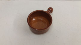 Oude sauskommetjes in bruin nr. 3528. / Old sauce bowls brown nr. 3528