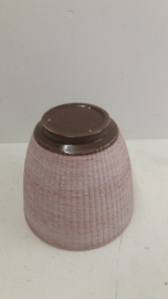 Bloempot in wit rood bruin met ribbels maat 5 / Nice planter in white red brown with ribs size 5