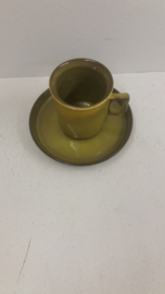 Gele groene kop en schotel  / Yellow green cup and saucer