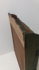 Klein groen wandkastje voor sleutels?? / Little green wallcabinet for keys??