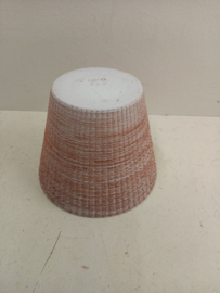 Bloempot in wit rood met ribbels maat 4 / Nice planter in white red with ribs size 4