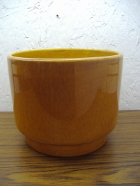 Bruine bloempot in nummer 1010 Erica / Brown planter in number 1010 Erica