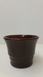 Bloempotjes bruin 2111 gemerkt 0 - 00 / Planters in brown 2111 marked 0 - 00