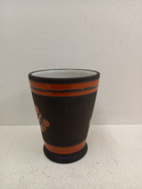 Mooi vaasje met een rood Enkhuizen / Nice vase with a red Enkhuizen