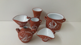 Setje in bruin met scheepjes en 1x visje / Set in brown with boats and 1x fish
