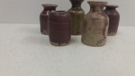 J vaasje in grijs 6.5 cm. / Little J vase in gray 2.55 inch