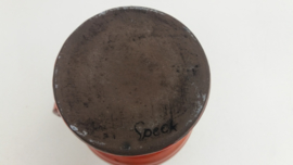 Zware oranje kan van Speck potterie?  / Heavy orange jug by Speck pottery?