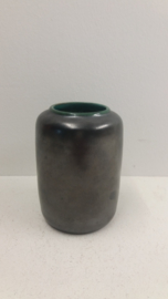 West-raven klein vaasje in grijs nr. 922 / West-raven small vase in gray nr. 922