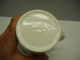 Villeroy en Boch kan met 6 bekers / Villeroy en Boch jug with 6 mugs