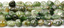 Natuursteen nugget kralen groen Rulitated Quartz 10 stuks 4-8 mm