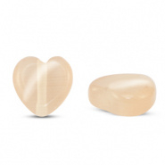 Glaskraal oranje peach cat's eye hart 6 mm 3 stuks