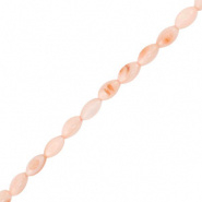 Schelp kraal roze licht ovaal 7 mm 18 stuks