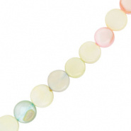 Schelp kraal multi color pastel rond plat 6,5 mm 5 stuks