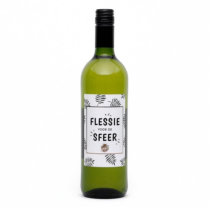 Fles witte wijn met tekst 'flessie voor de sfeer'