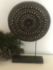 Decoratie Ornament op voet 38x25cm black wash
