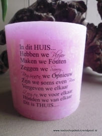 Roze Kaars  tekst  In dit huis