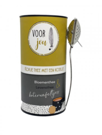 Voor jou Thee met een koekje en Theeleutlepel