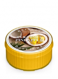 Coconut Pineappel Kringle Candle Daylight