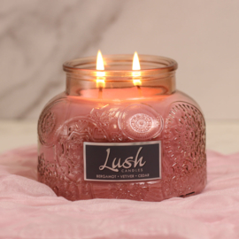 Cheerful Candle Large Geurkaars Bergamot  Veviter  Cedar 20 Oz Lush Rose