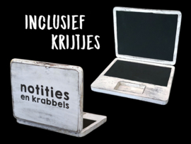 Laptop Krijtbord  + krijtjes. 25x20cm