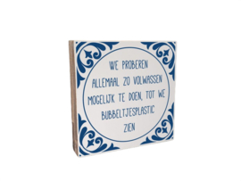 Houten tekstblok bubbeltjesplastic (delfts blauw) 18x18 cm