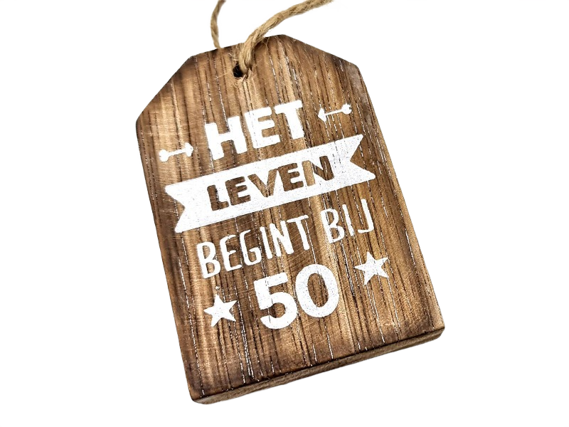 Houten hanger huisje  Het leven begint bij 50