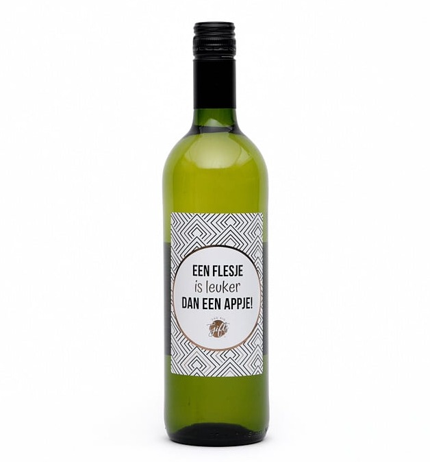 Fles Witte wijn met tekst 'Een flesje is leuker dan een appje'
