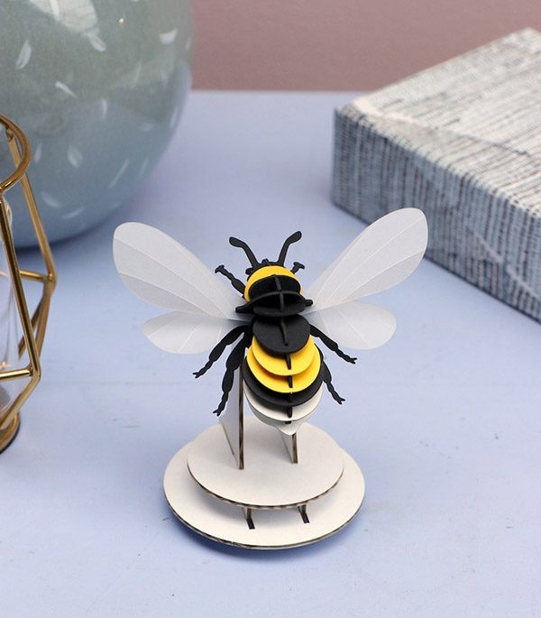 Assembli 3D Bumble bee