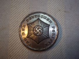 German tinnie, day of the police force. Duitse tinnie Tag der Polizei